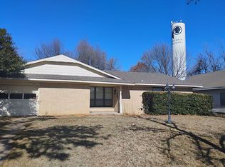 407 W Choctaw Ave, Rush Springs, OK 73082