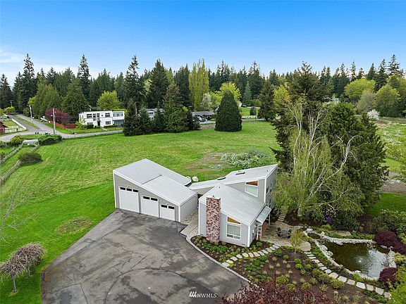 4th image of 20606 SE 34th St