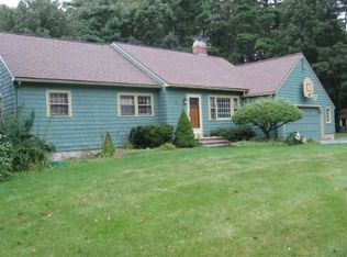 11 Holly Ln, Westford, MA 01886