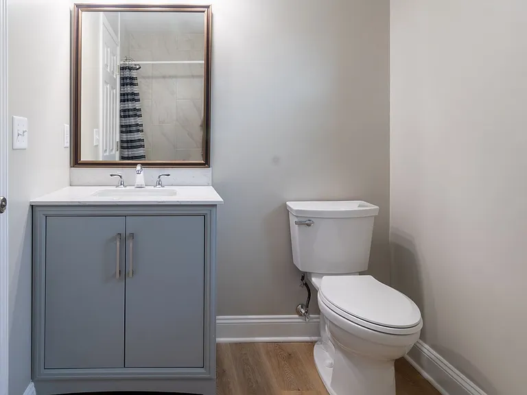 1345 N Olney St — Photo 25