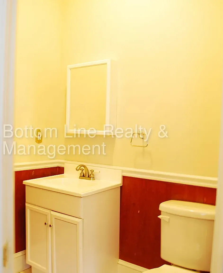 1 bed, 1.5 bath, 825 sqft, $1,450 — Photo 4
