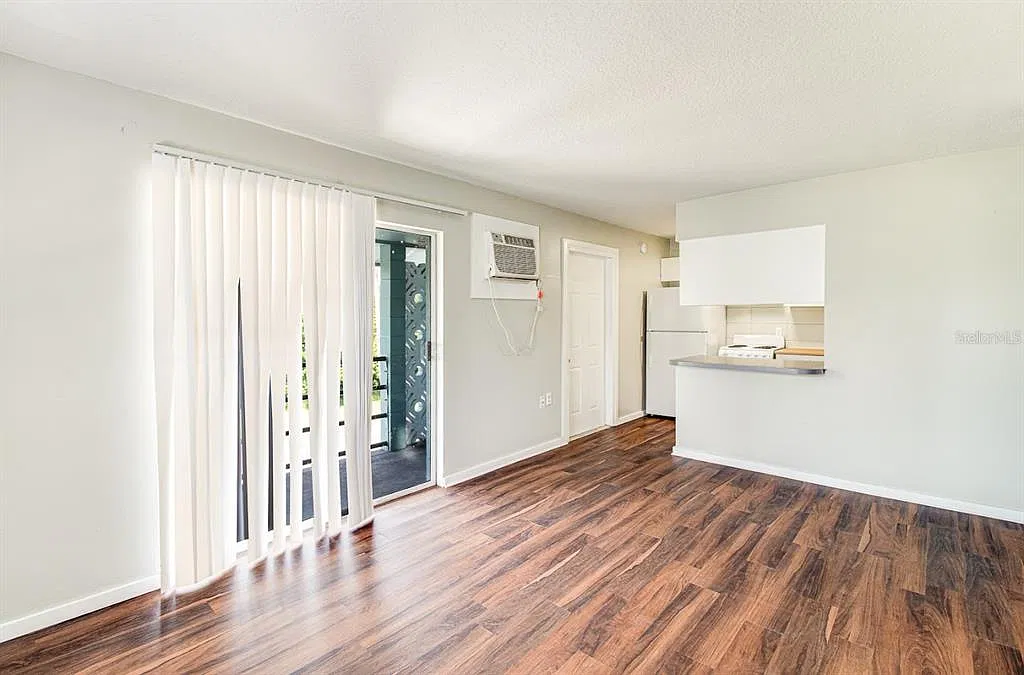 2 bed, 1.0 bath, 543 sqft, $850 — Photo 3