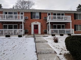 101 Linden Ln APT 2, Thiensville, WI 53092