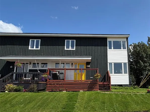 8 Banting Avenue, Wabush, NL A0R1B0