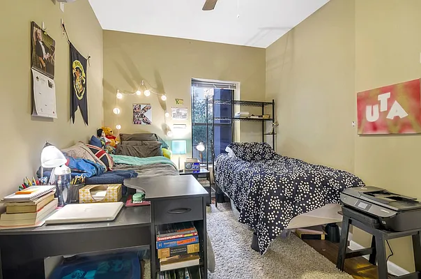 Rented by Compass | media 19