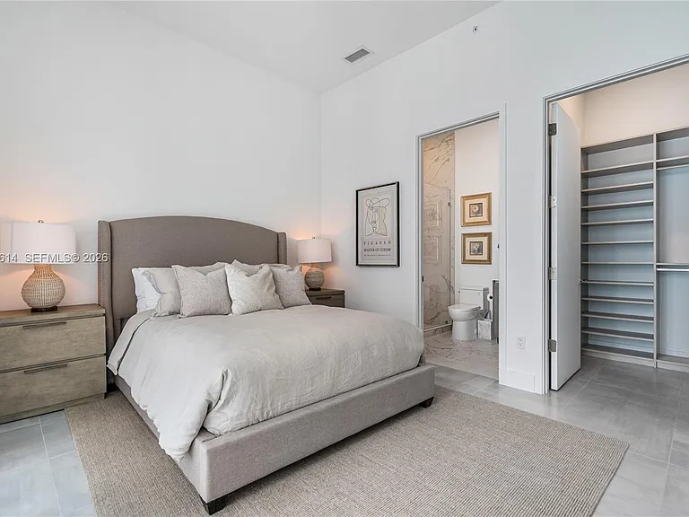 17550 Collins Ave #Penthouse 1 — Photo 39