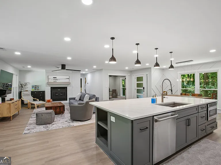 155 Aspen Way — Photo 8