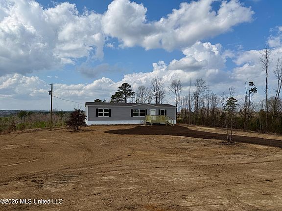 5th image of 3295 Saint Anne Rd