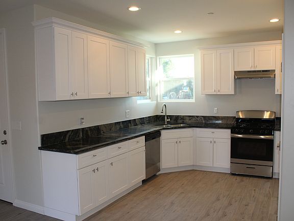 Granite and soft-close