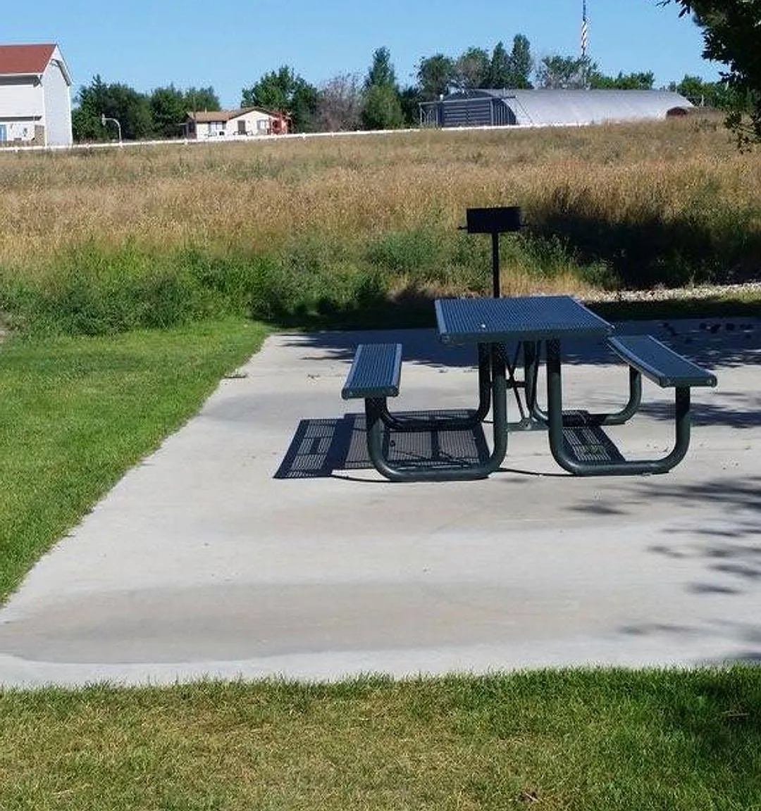Wind River Apartments — Photo 3
