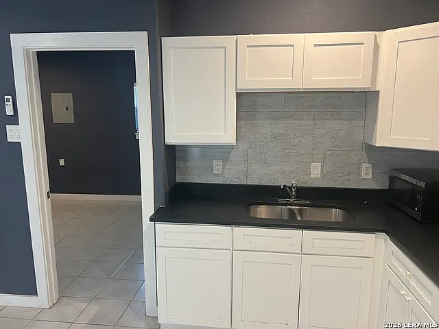 1750 W Craig Pl — Photo 4