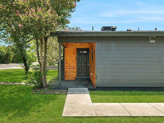 2nd image of 202 LANARK DR