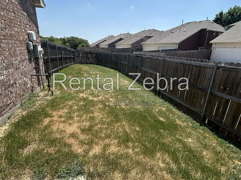 5438 Jacob Dr — Photo 13