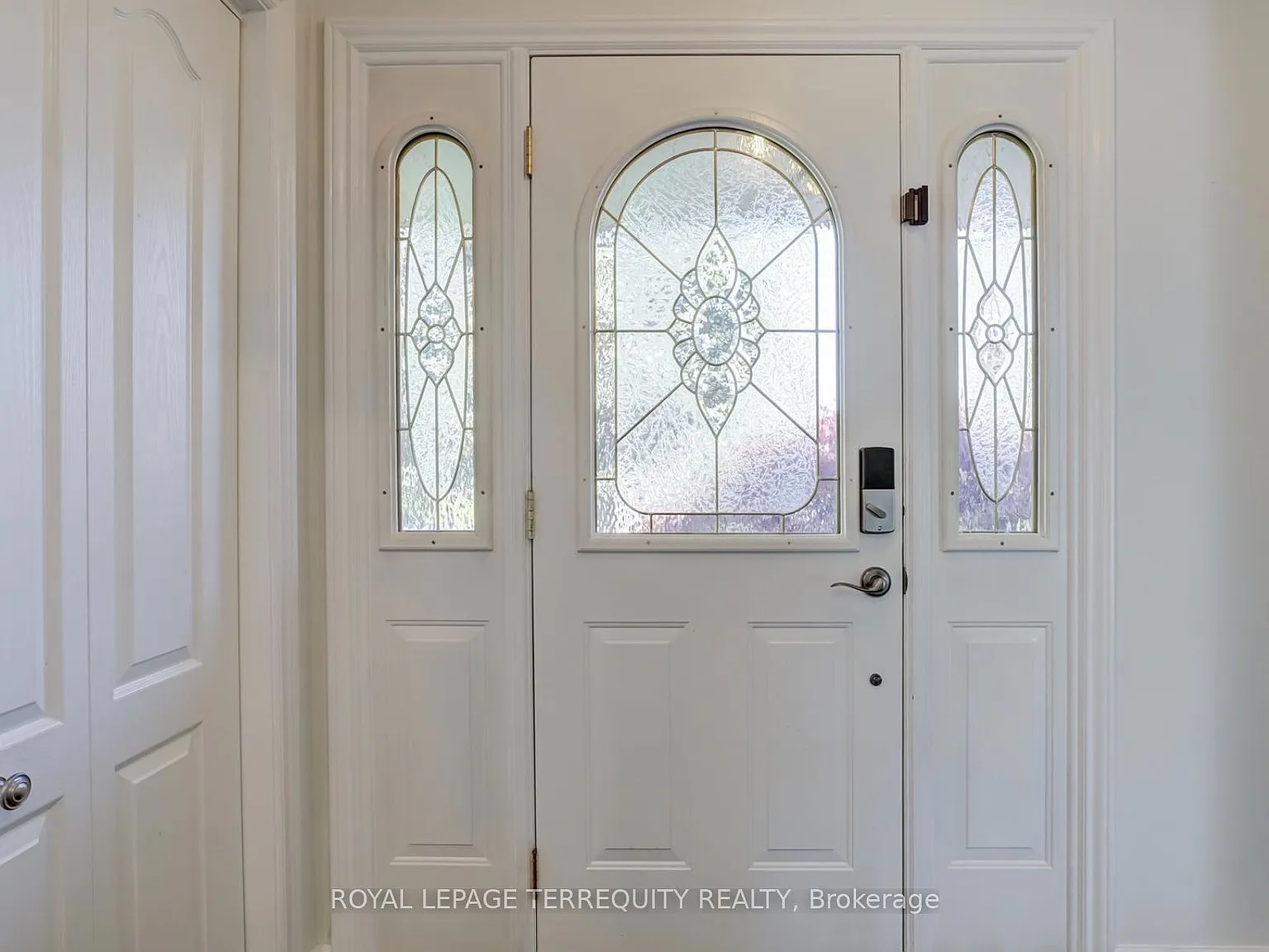 4 bed, $4,900 — Photo 2