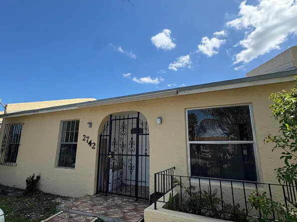 2742 NW 199th Ter #1, Miami Gardens, FL 33056