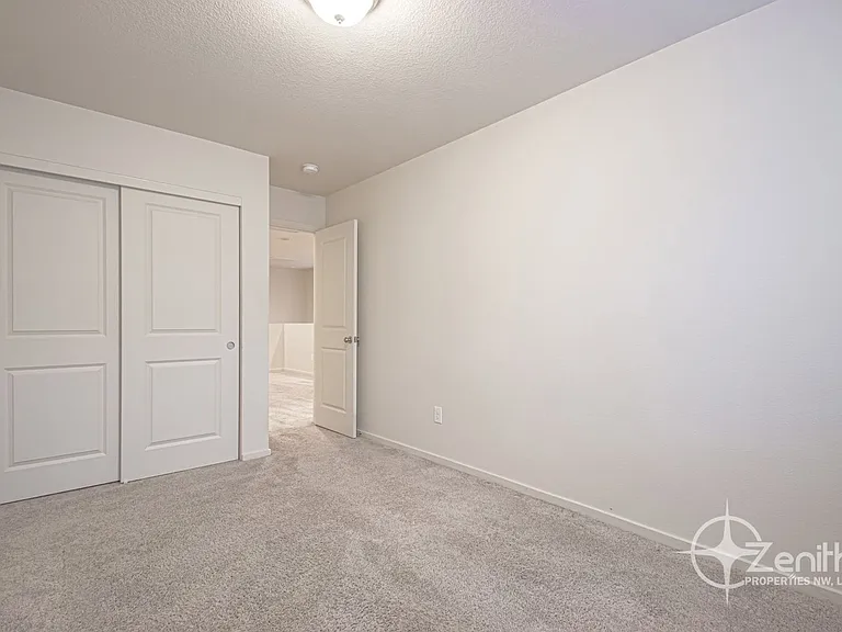 8515 NE 13th Pl — Photo 26