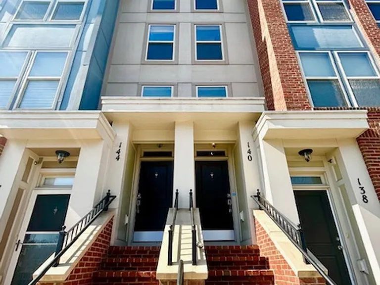 140 Copley Cir #22-B — Photo 3