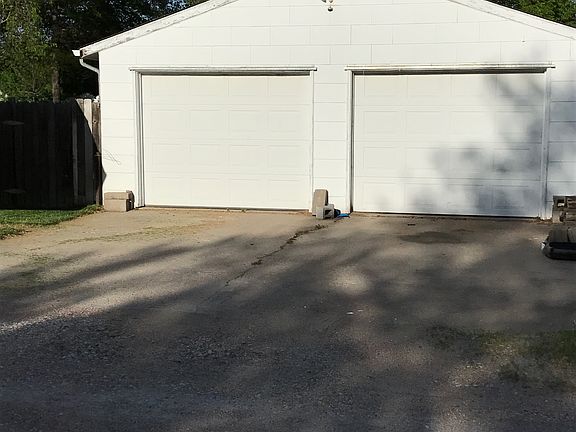 5th image of 1142 Congress Ave
