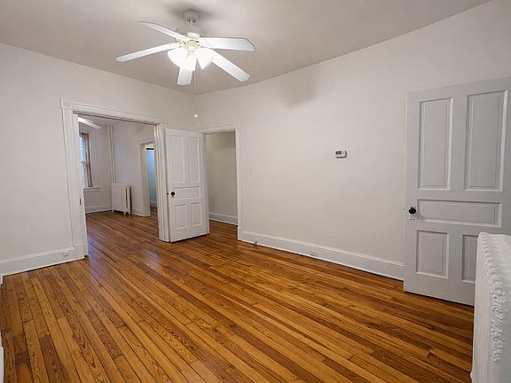 5th image of 709 15th St NE