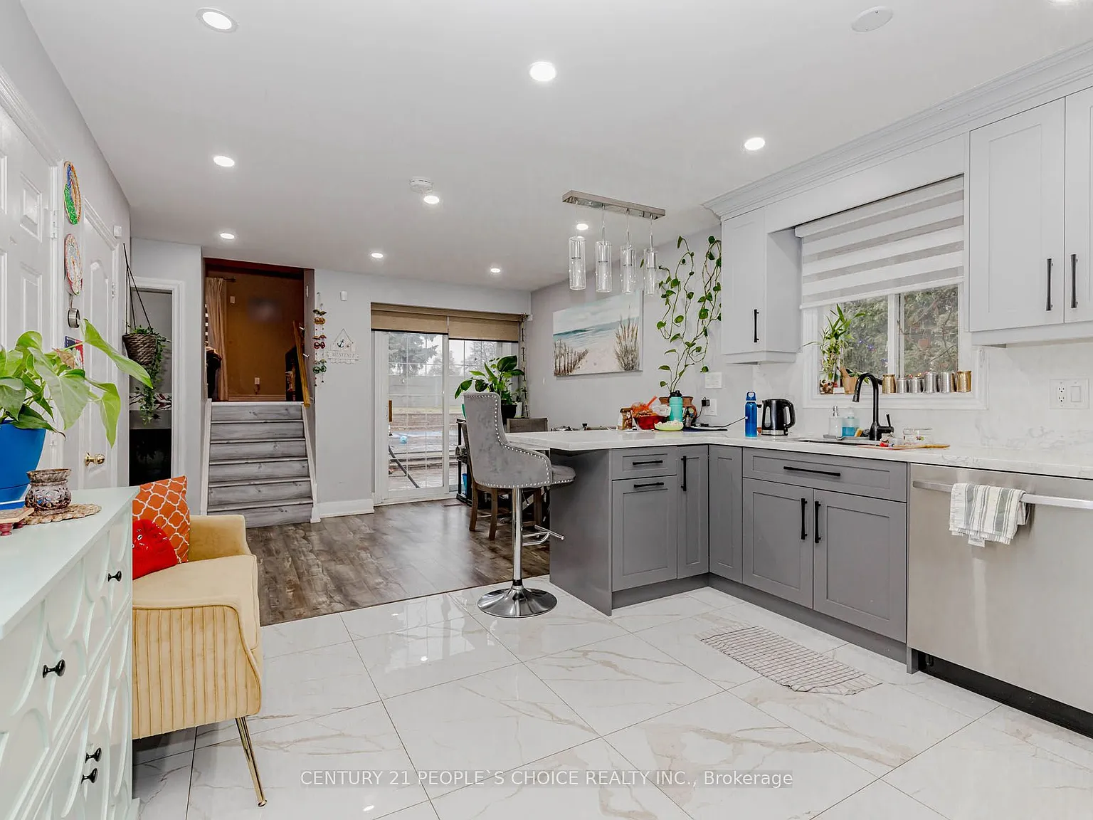 4 bed, $3,500 — Photo 3