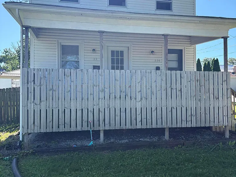 22 Estelle St — Photo 2