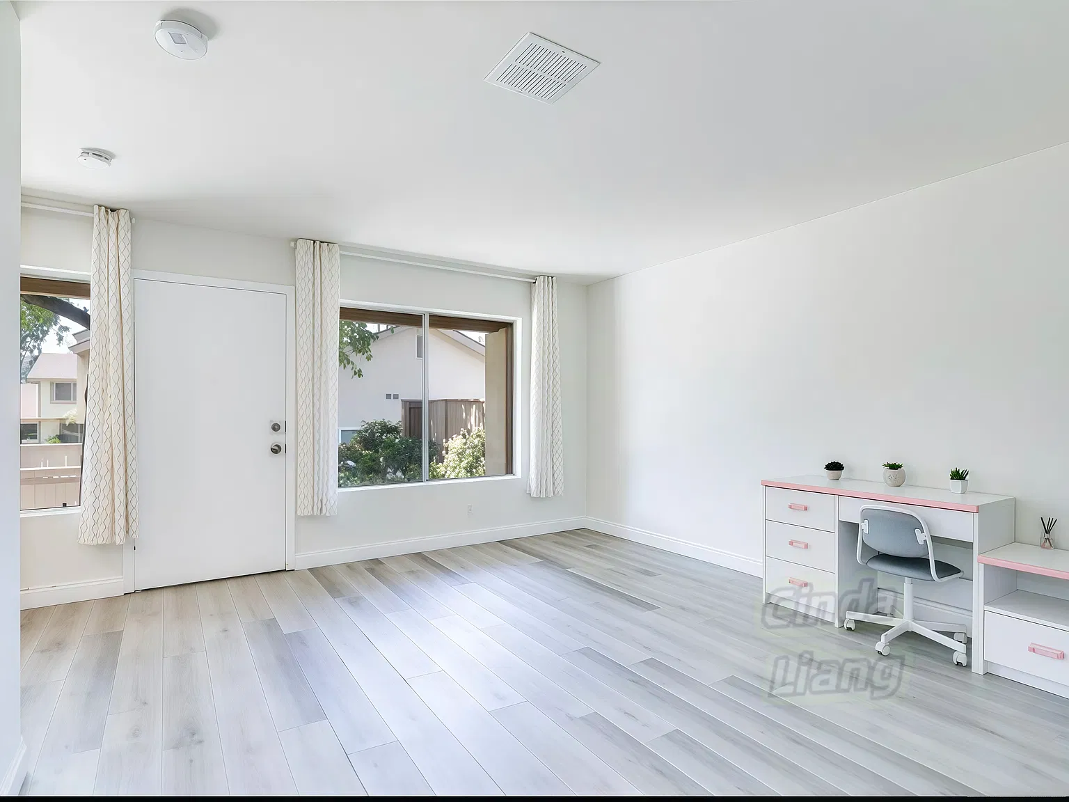 3 bed, 1.5 bath, 1010 sqft, $3,150 — Photo 3