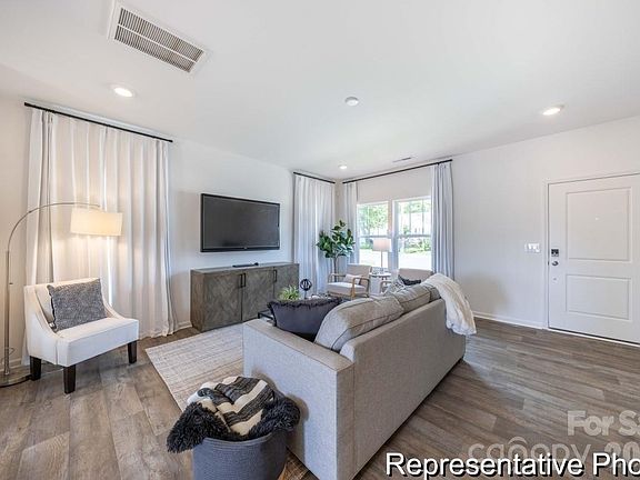 3rd image of 245 Cliffwood St NW #14-D