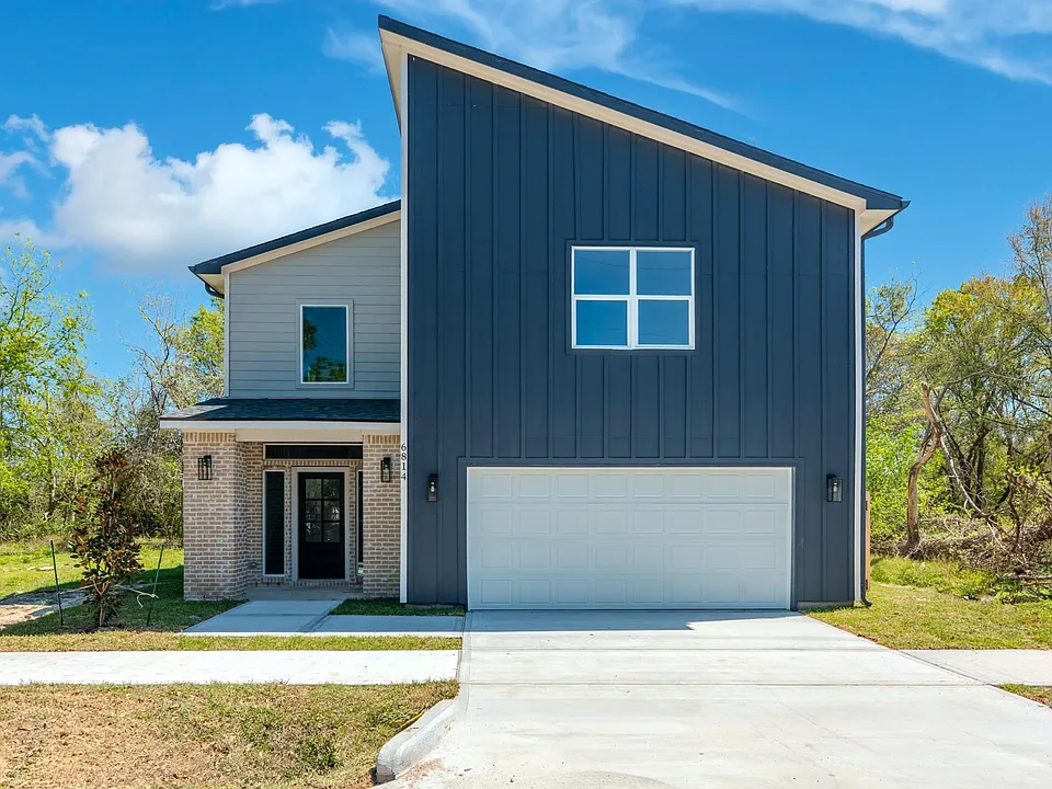 6814 Champion Ln