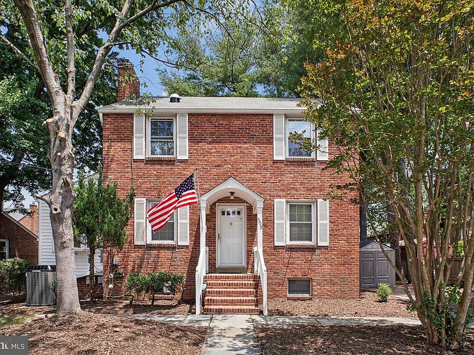 1st image of 605 N Frederick St