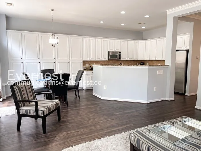 8353 Middle Ruddings Dr — Photo 6