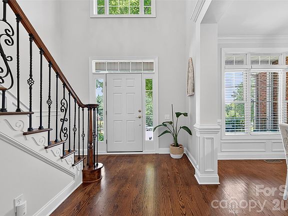 5th image of 1117 Legacy Ln
