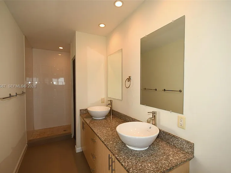 2780 SW 33rd Ave — Photo 41