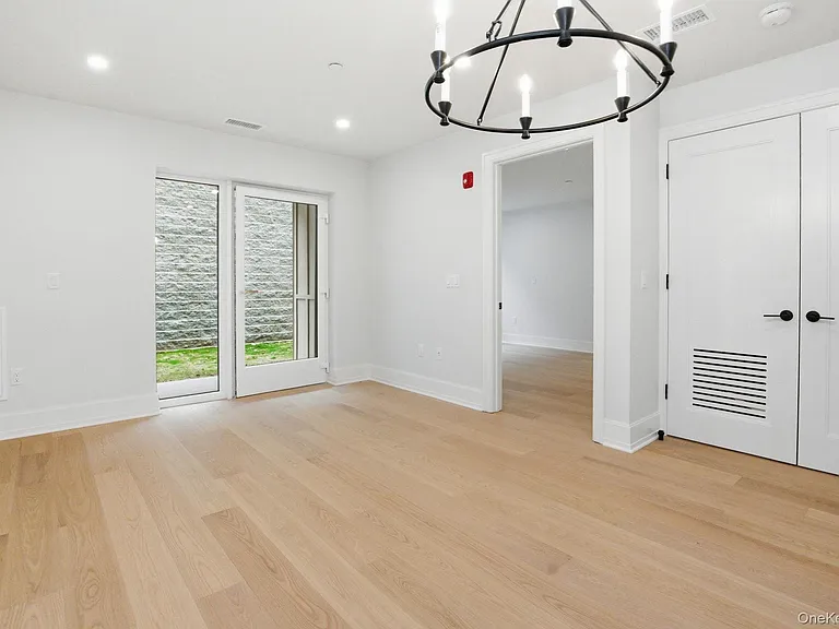 25 S Riverside Ave #107 — Photo 12