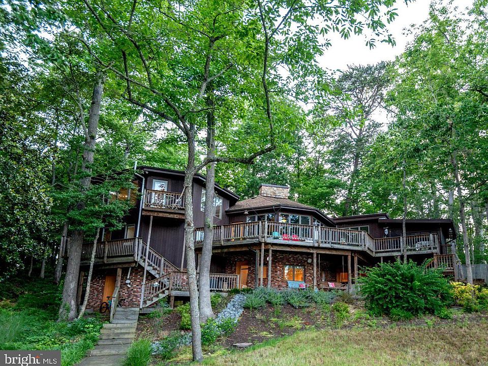 1st image of 4721 Rock Creek Cir