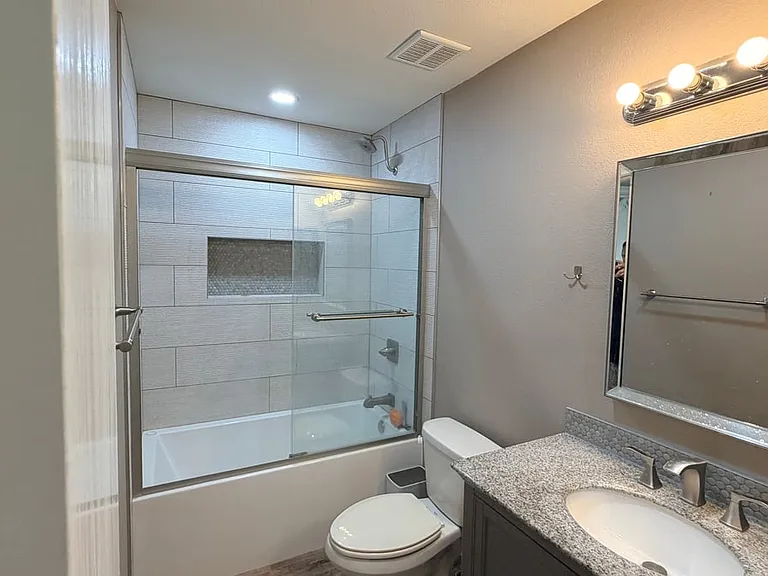 2303 S Cottonwood Dr — Photo 22