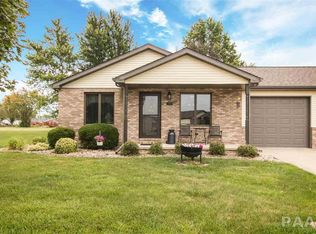 22 Royal Ct, Washington, IL 61571