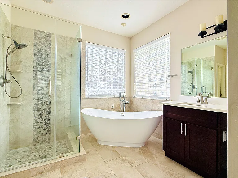 5222 Hanneck Valley Ln — Photo 20