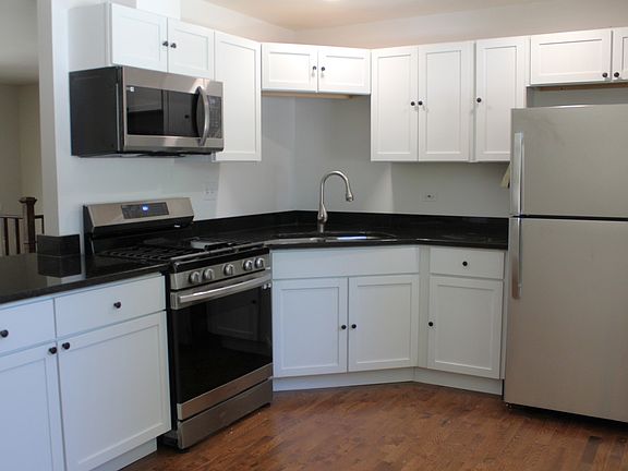 2nd image of 628 Westwind Dr