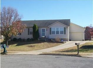 540 Meadowview Dr, Paris, KY 40361