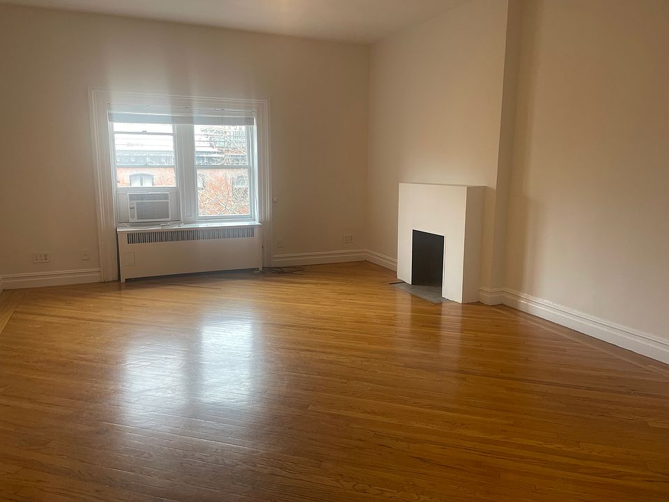 1st image of 14 W 10th St APT 4E