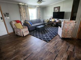 1594 N 150th Rd, Baldwin City, KS 66006