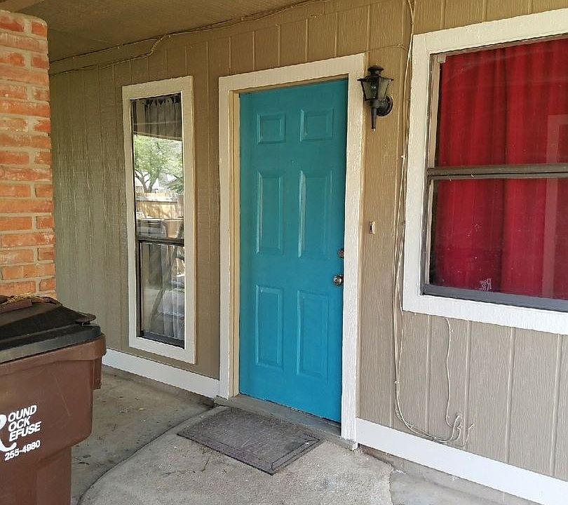 1st image of 1305-A Westcott Dr