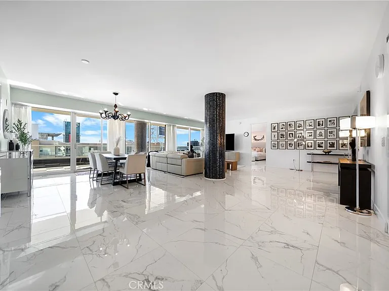 6250 Hollywood Blvd #12F — Photo 4