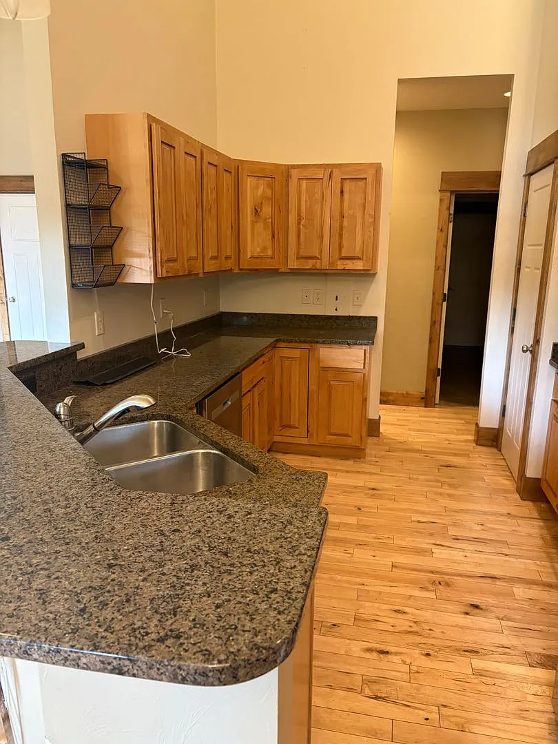 Single Family Home for Rent in South Bozeman — Photo 4