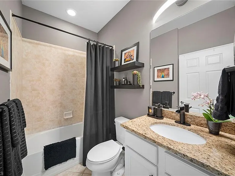 7052 Live Oak Dr — Photo 20