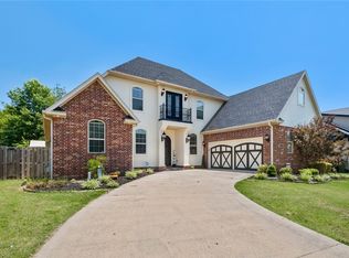 207 N Angel Falls Ln, Springdale, AR 72762