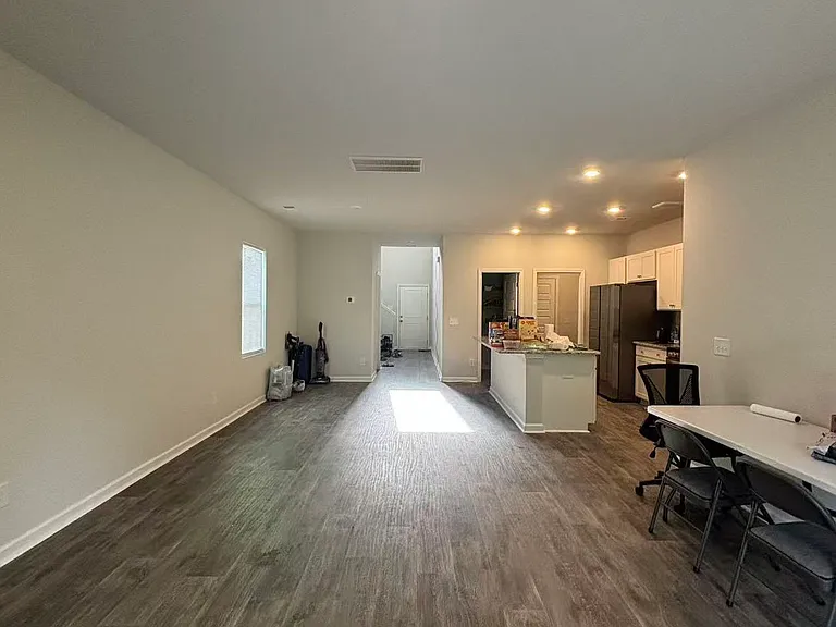 152 Bottlebrush Dr — Photo 4
