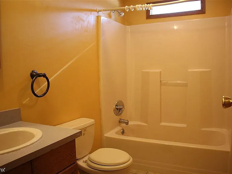 231 Prospect St #A — Photo 12