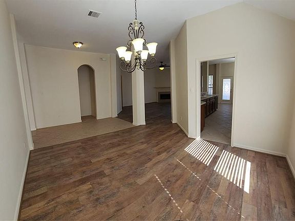 5th image of 14902 Meridian Park Ln