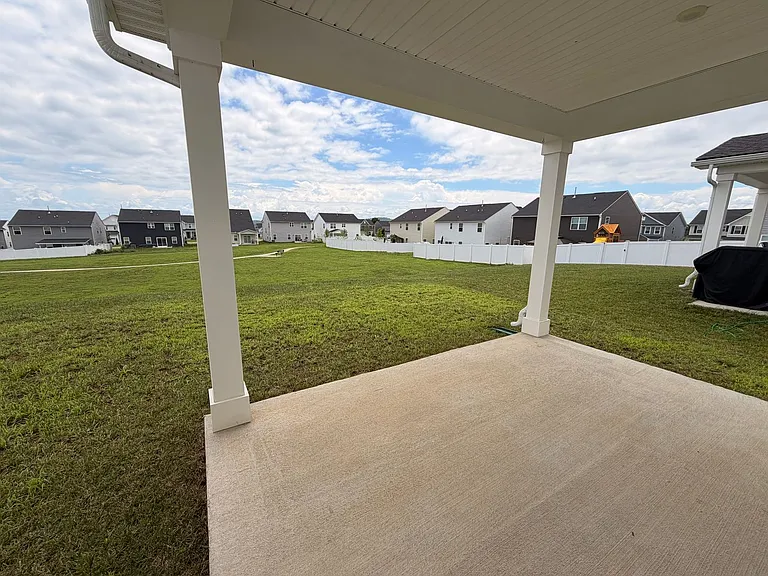 935 Green Valley — Photo 30